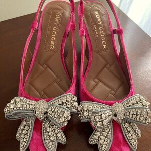 Kurt Geiger Women's Belgravia Bow Slingback Heels  Pink Velvet. Size 7.